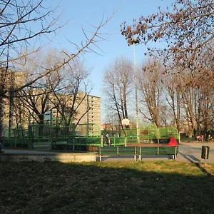 Milano: Accogliente In Zona Comoda Appartamento