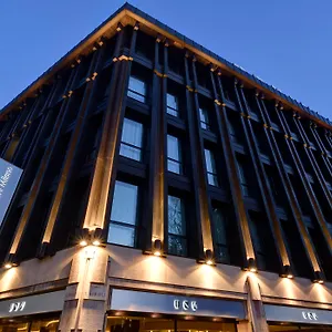 Una Cusani Hotel